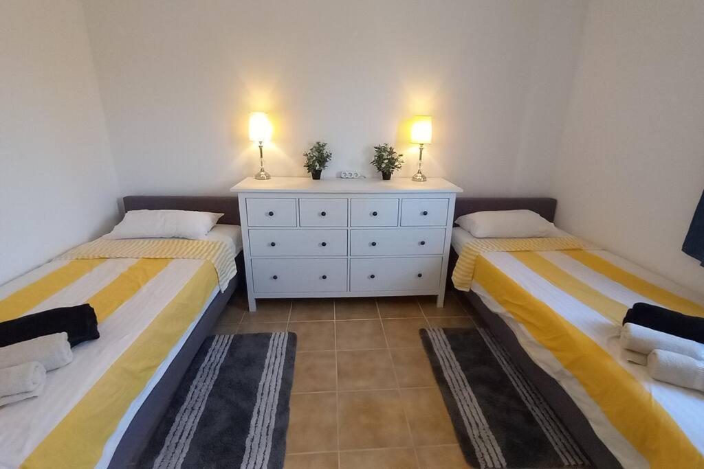 Sunset Suite فيكتوريا المظهر الخارجي الصورة