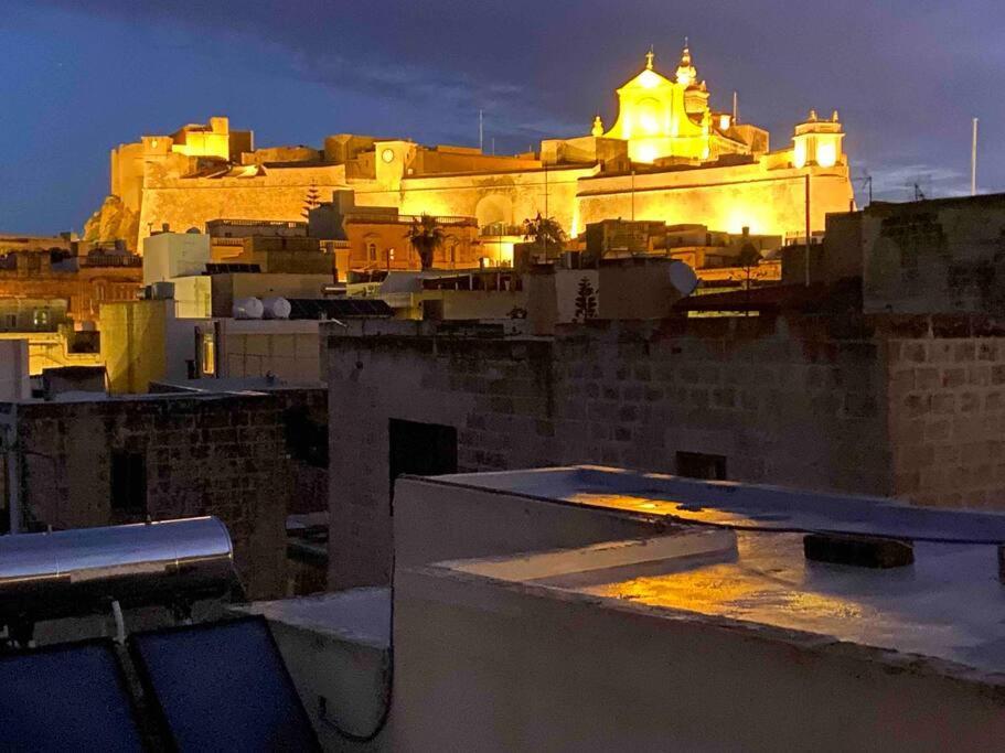 Sunset Suite فيكتوريا المظهر الخارجي الصورة
