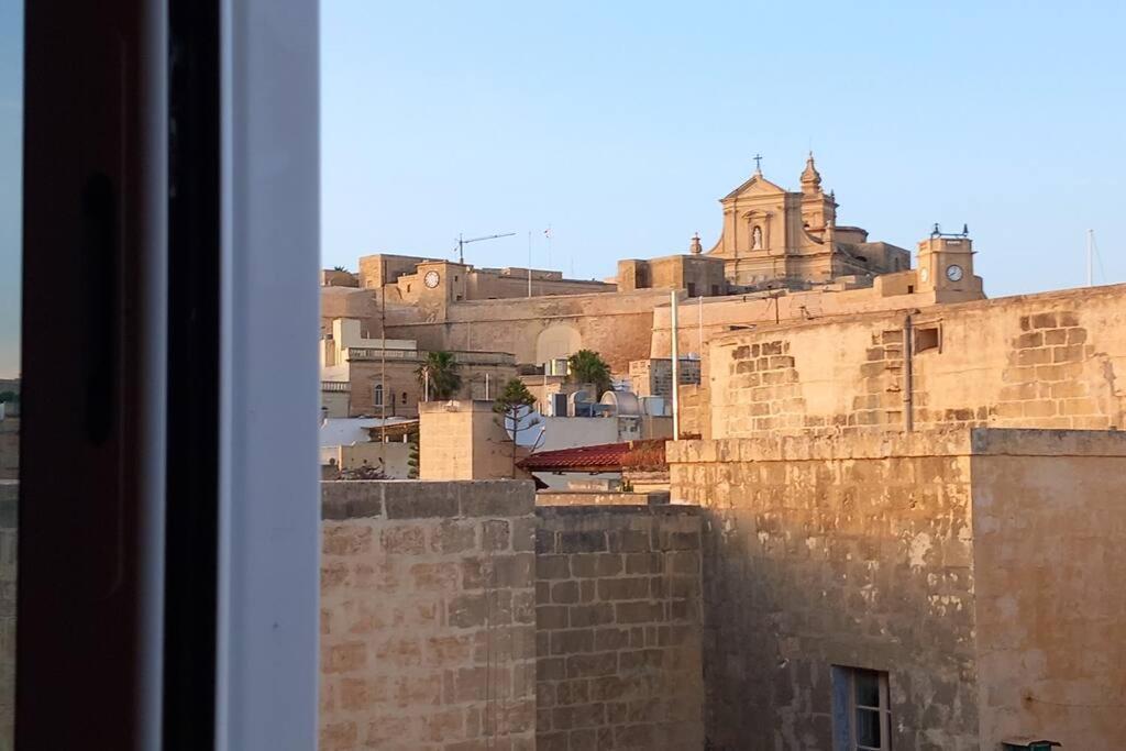Sunset Suite فيكتوريا المظهر الخارجي الصورة