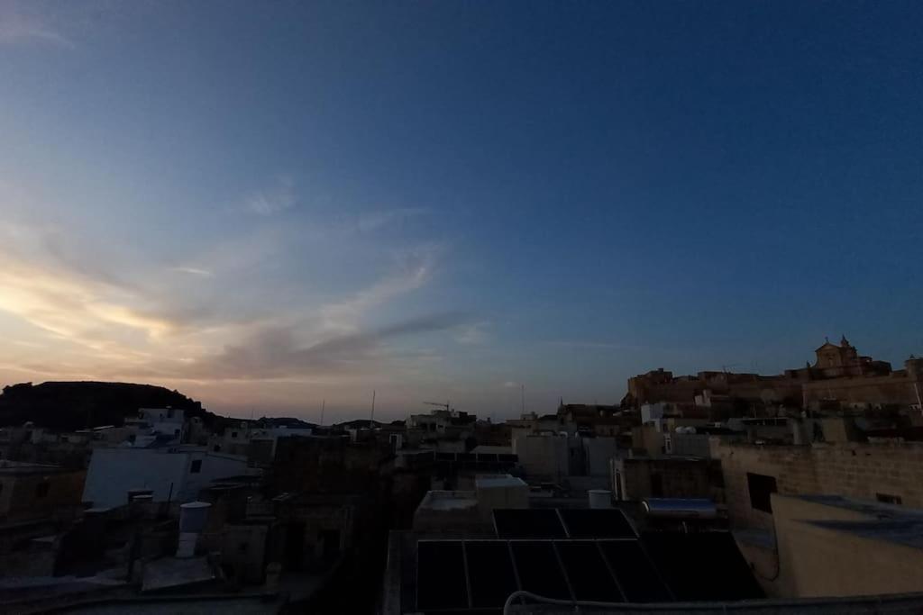 Sunset Suite فيكتوريا المظهر الخارجي الصورة