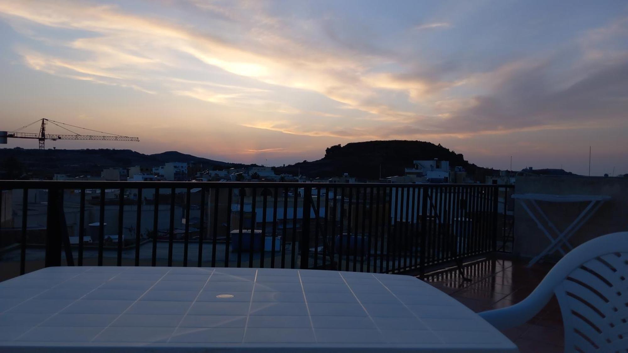Sunset Suite فيكتوريا المظهر الخارجي الصورة